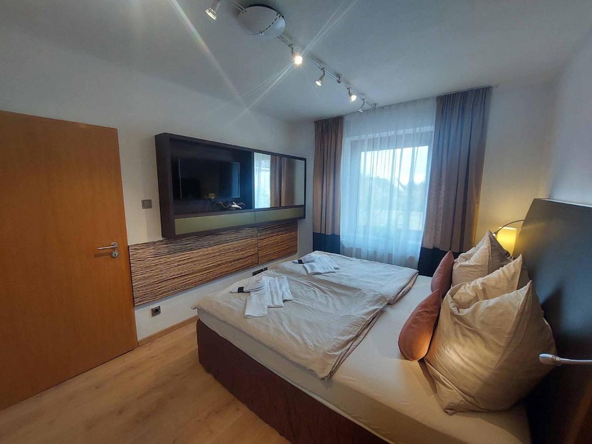 Wohnambiente Apartment Selb Bagian luar foto
